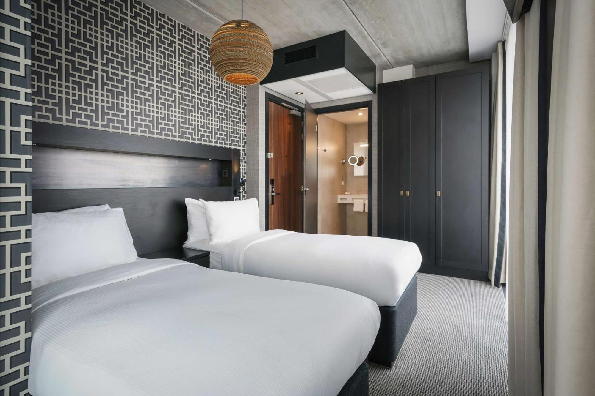 Doubletree By Hilton Amsterdam - Ndsm Wharf Hotell Exteriör bild