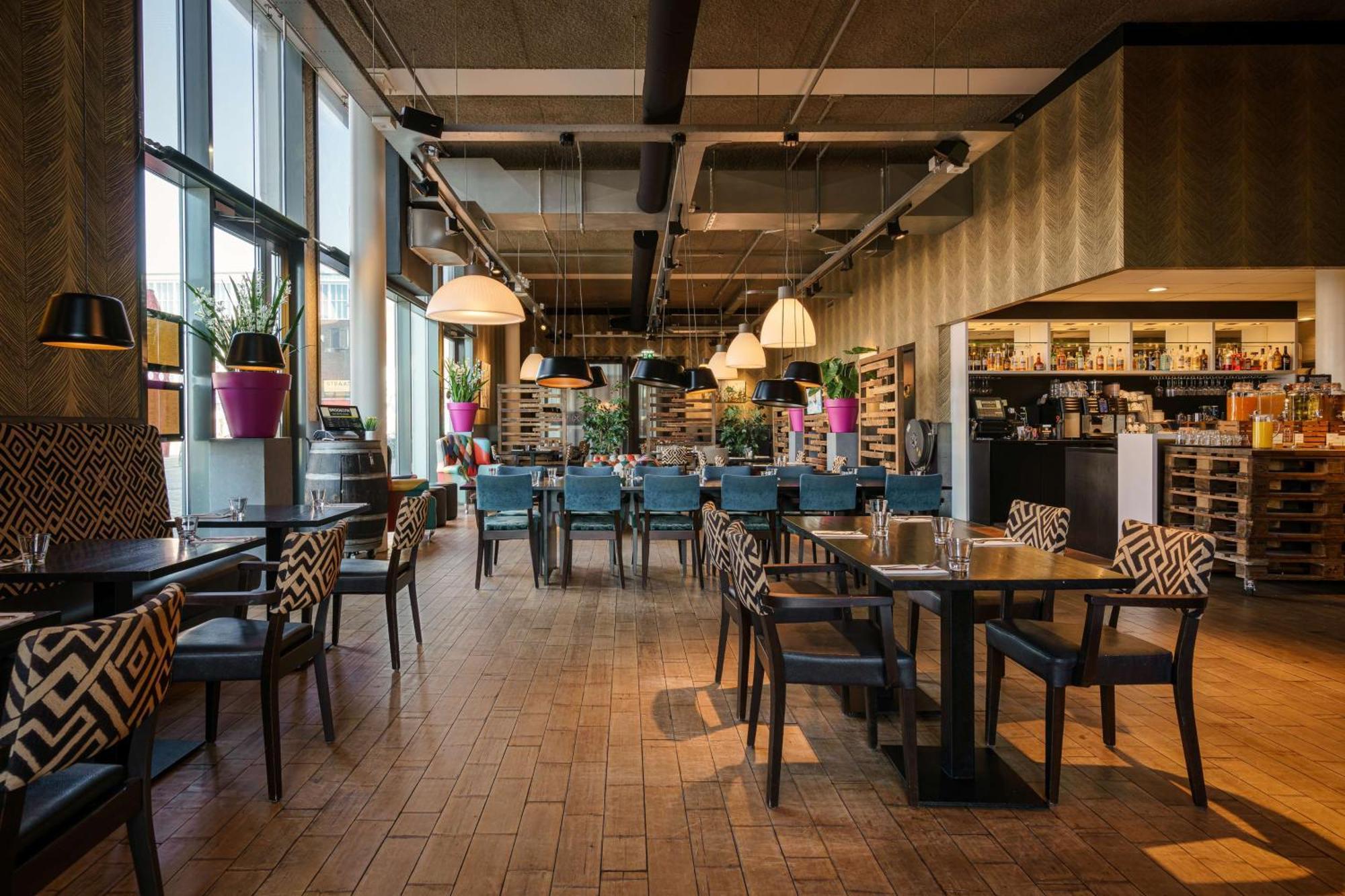 Doubletree By Hilton Amsterdam - Ndsm Wharf Hotell Exteriör bild
